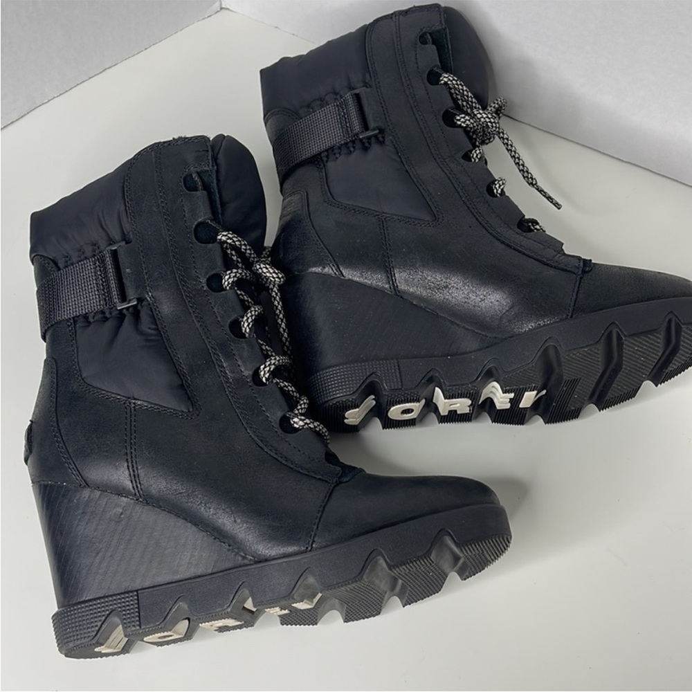 Rare!! Sorel WOMEN'S JOAN UPTOWN™ MID LACE BOOT. Never Worn. - Picture 5 of 6
